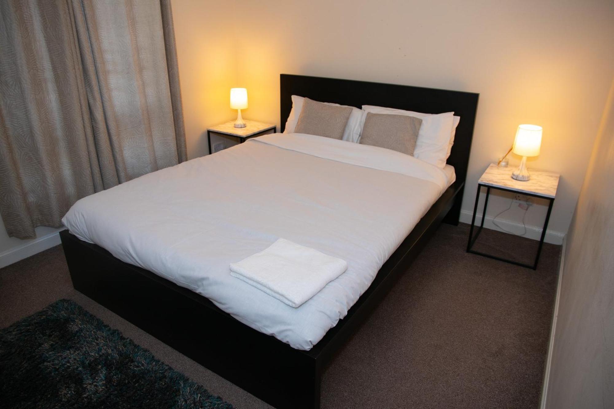 אברדין Charlotte Apartment מראה חיצוני תמונה