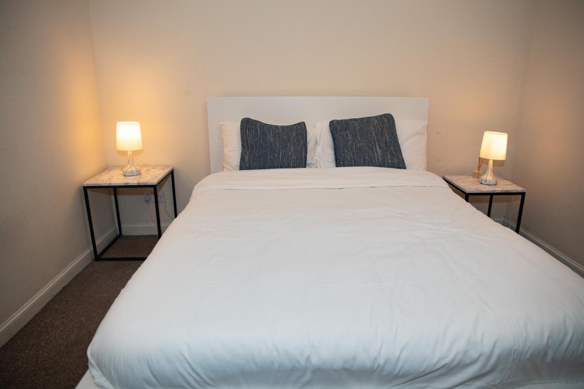 אברדין Charlotte Apartment מראה חיצוני תמונה