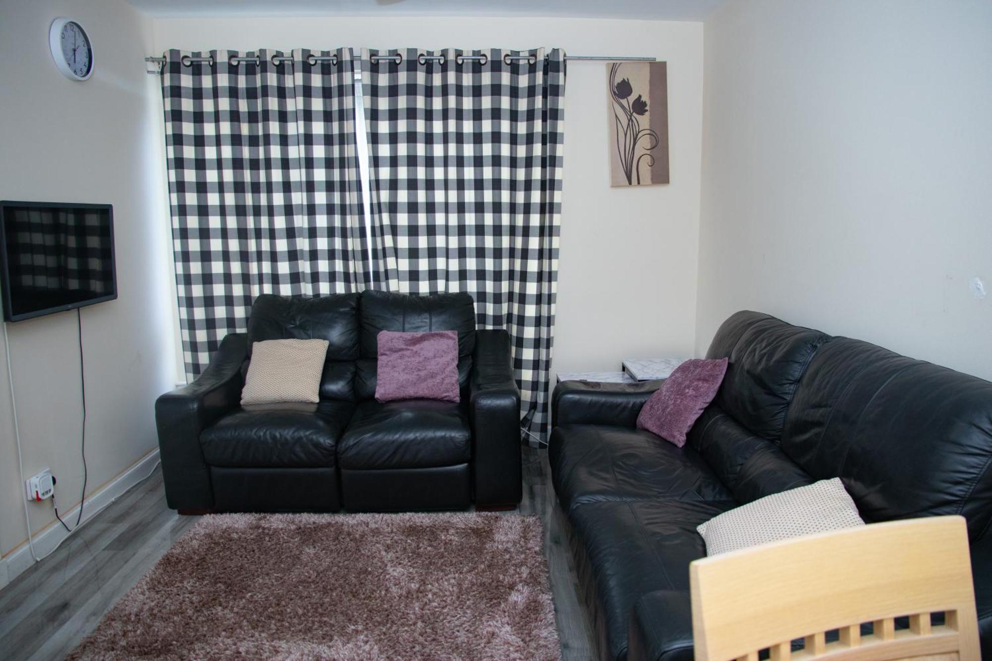 אברדין Charlotte Apartment מראה חיצוני תמונה